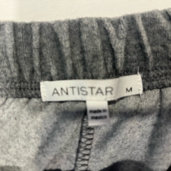 Grey fluffy short - Picture 1 of 2